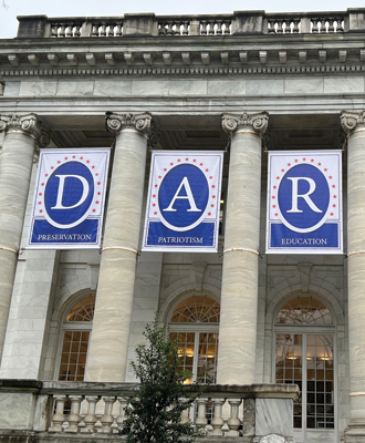 DAR banners